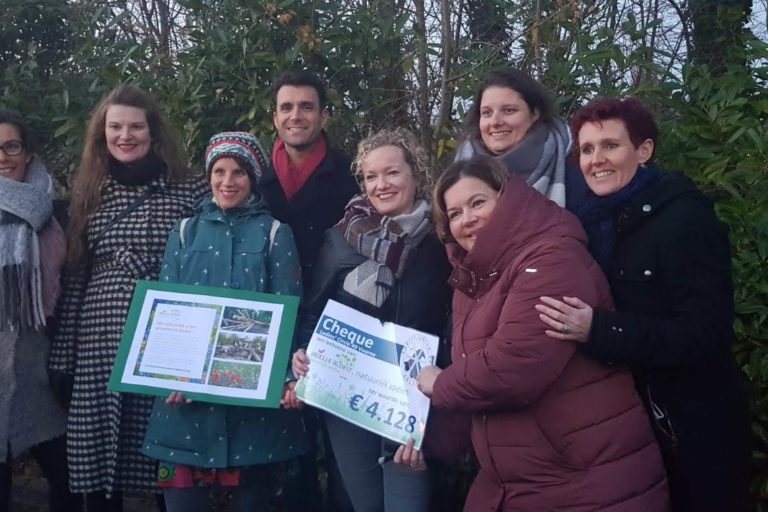 cheque ladies' circle voorne brielle bloeit natuurlij spelen meeuwenoord